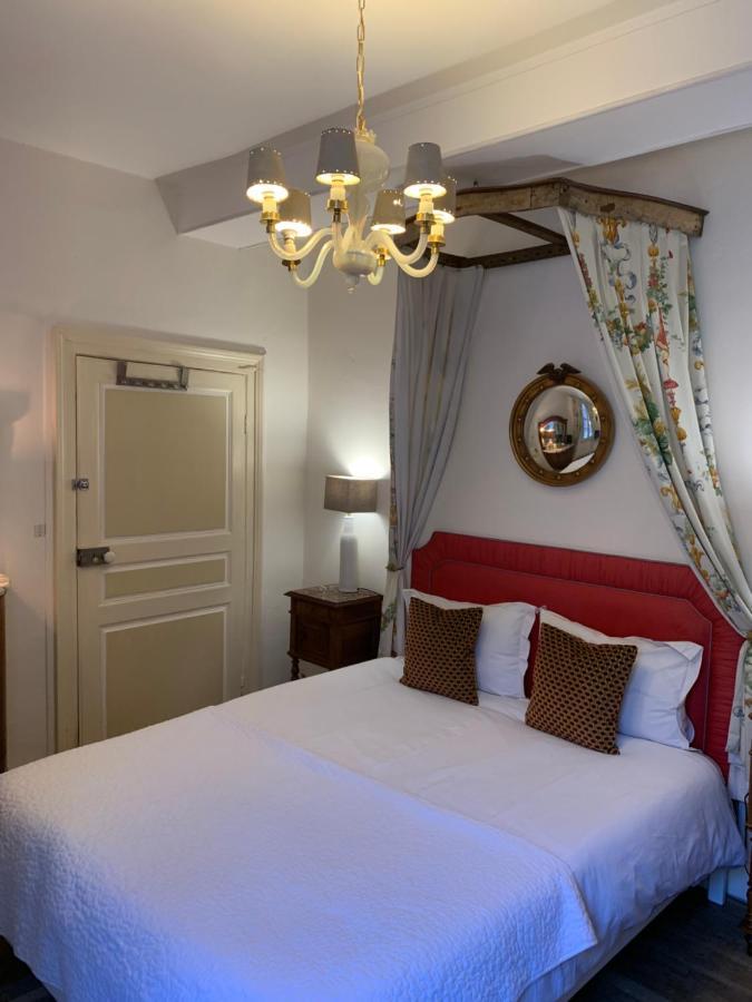 Hotel La Grenouille Noire Marcillat-en-Combraille Zewnętrze zdjęcie